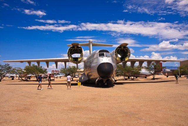 Boeing YC-14